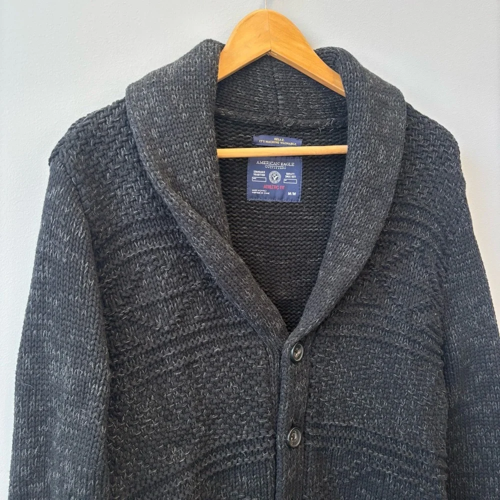 American Eagle Men’s Medium Cardigan Shawl Collar Charcoal Sweater Elbow patches
